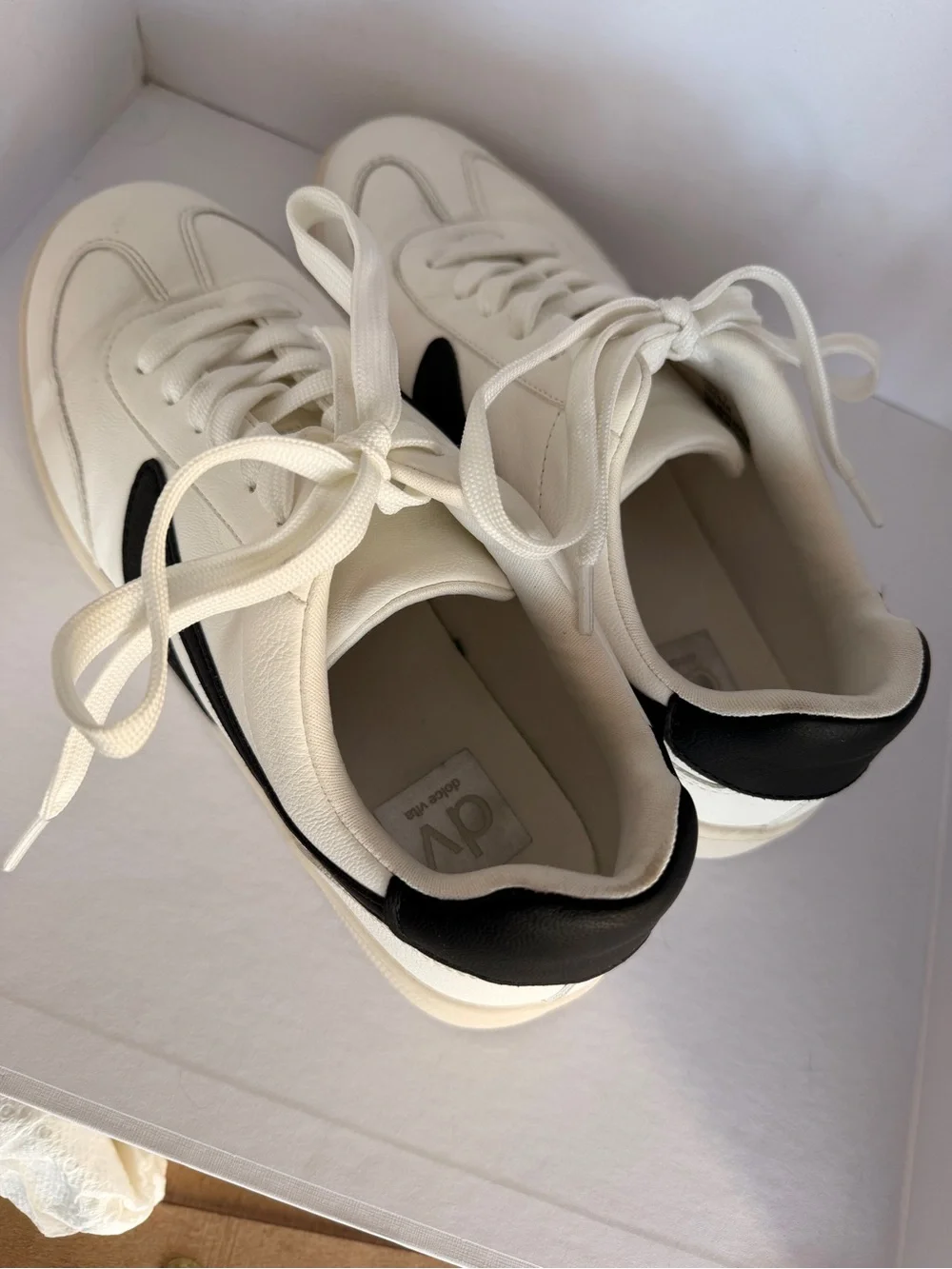 Dolce Vita White Sneakers with Black Wave Accent